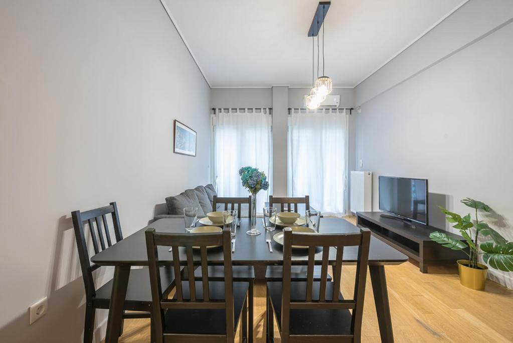 Pame Rentals - 2Bd & 2Ba Home, 4 Min To Acropolis Афины Экстерьер фото