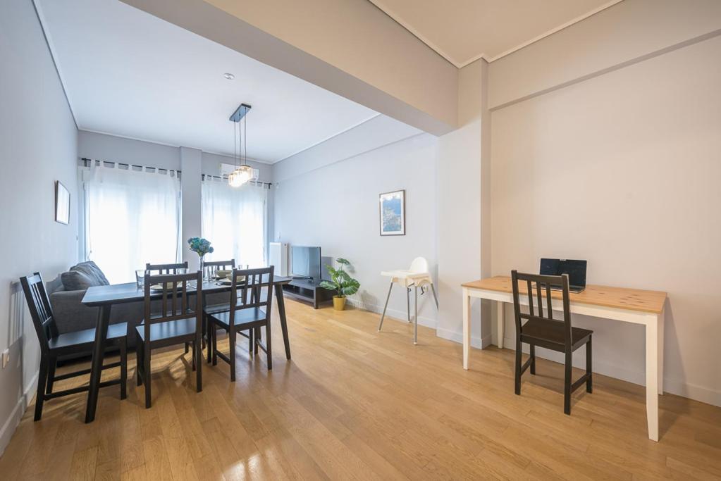 Pame Rentals - 2Bd & 2Ba Home, 4 Min To Acropolis Афины Экстерьер фото